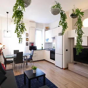https://primopiano-palmaria.it-lombardy.com